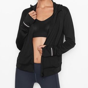 NWT VS SPORTS Knockout Jacket